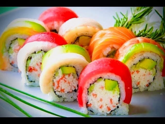 RAINBOW ROLL.