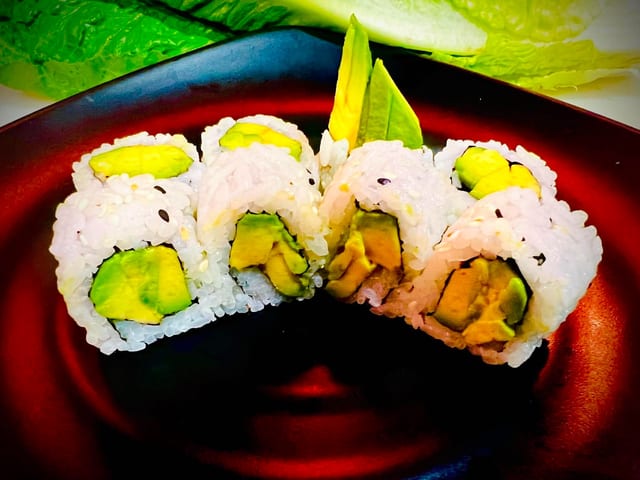 AVOCADO ROLL.