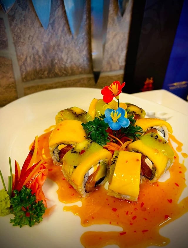 TROPICAL ROLL.