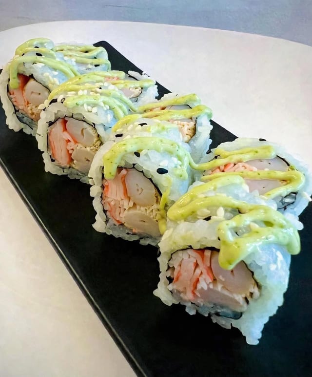 SCALLOP MAYO ROLL.